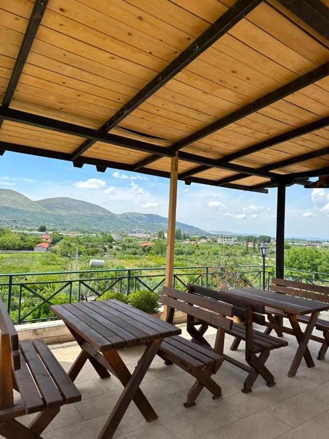 Bed & Breakfast Local Living Edi Berati Exterior foto