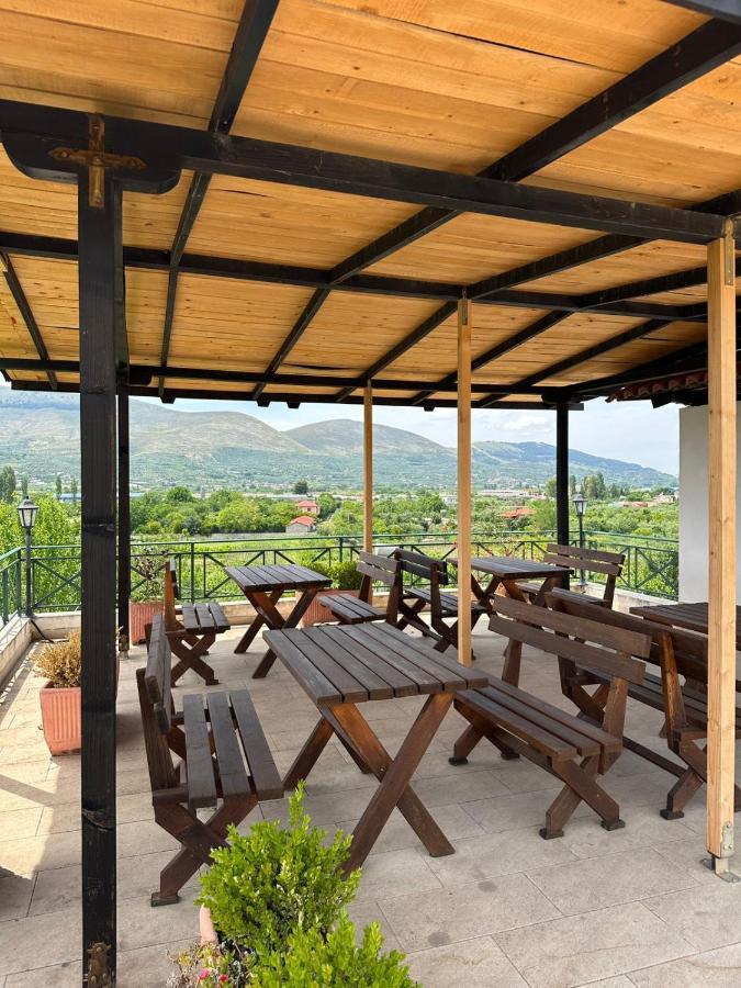 Bed & Breakfast Local Living Edi Berati Exterior foto