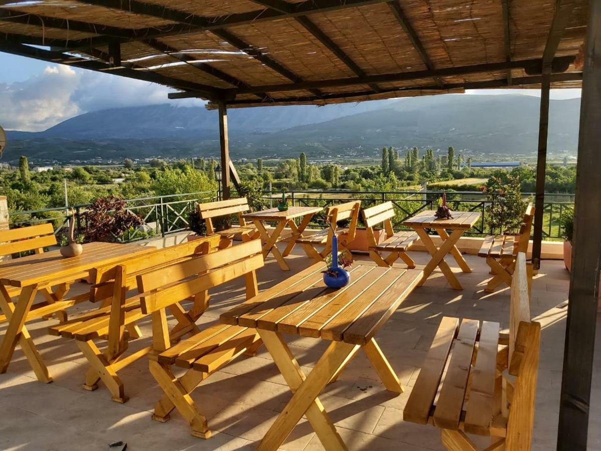 Bed & Breakfast Local Living Edi Berati Exterior foto
